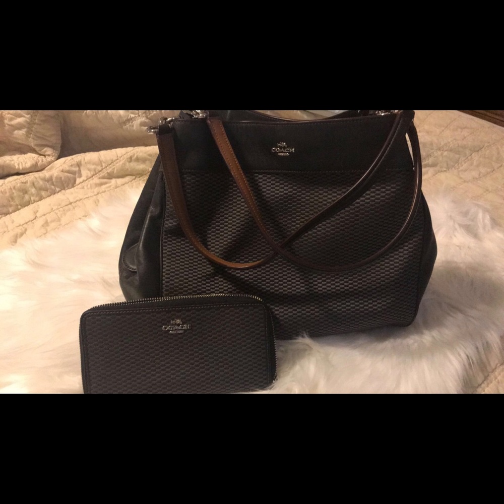 Coach leather over the shoulder bag and wallet